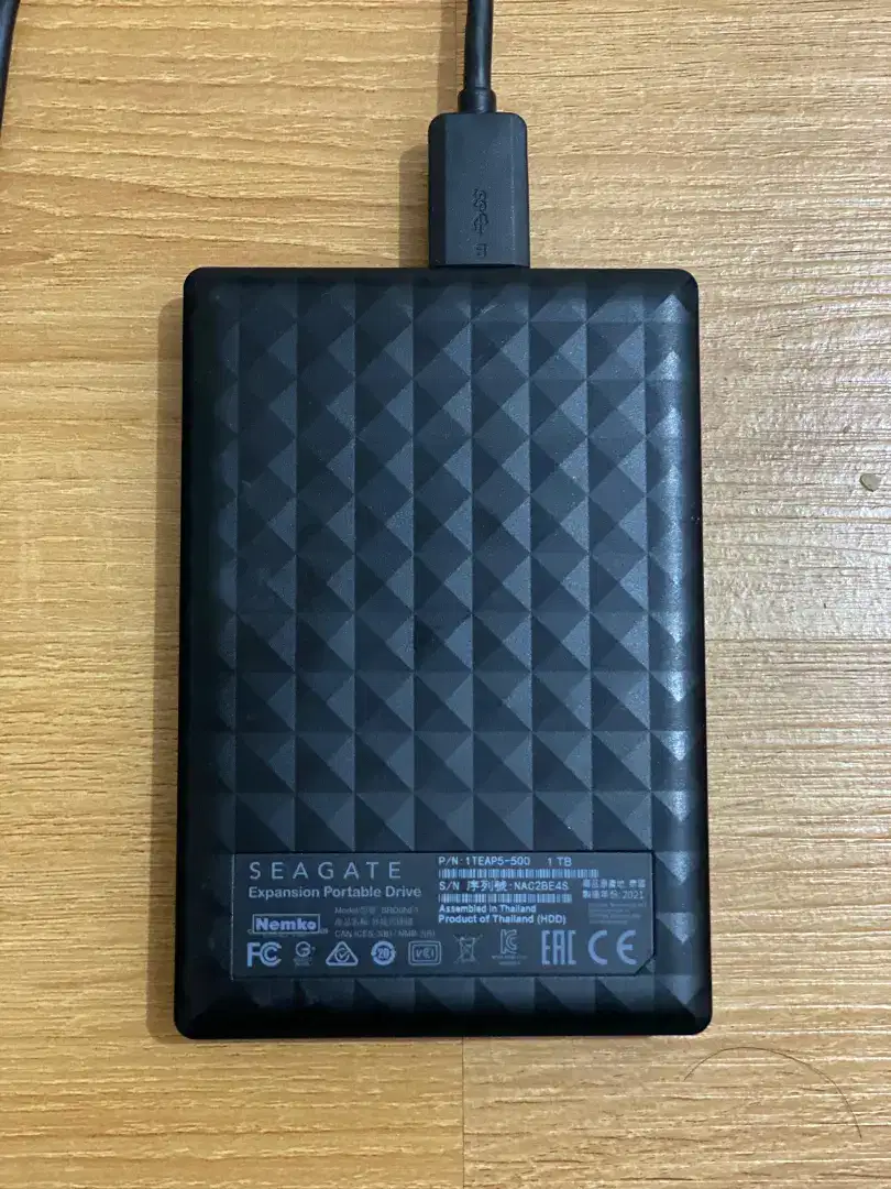 HARDISK EXTERNAL SEAGATE
 1TB