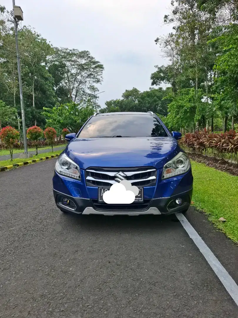 Suzuki Sx4 Scross 2016 Biru, Manual