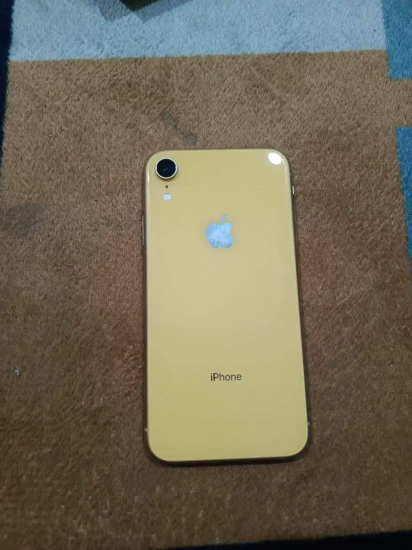 IPHONE XR 64GB BEKAS KONDISI MULUS BANGET