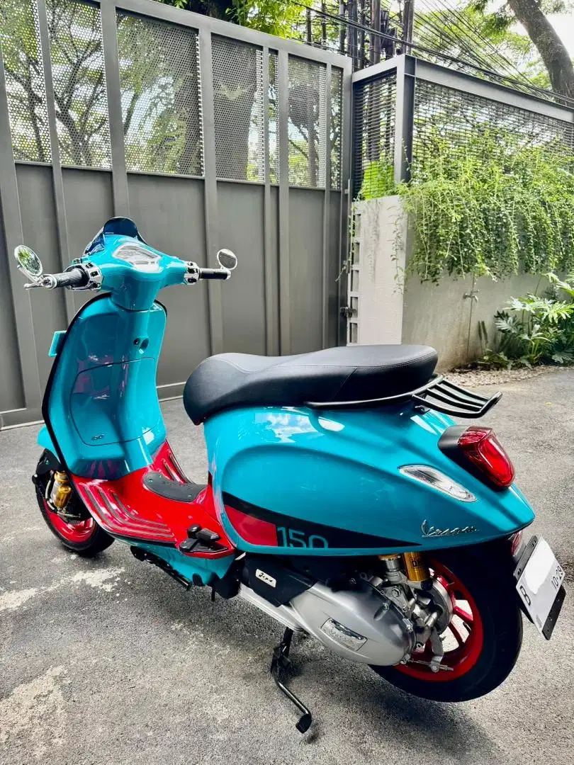 Vespa Primavera color vibe