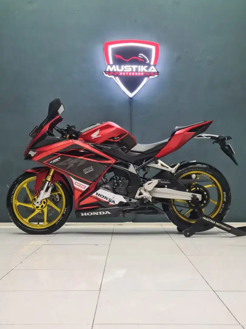 TERMURAH‼️ Honda CBR 250RR 2018 Odo 5rb simpanan
Mustika motor