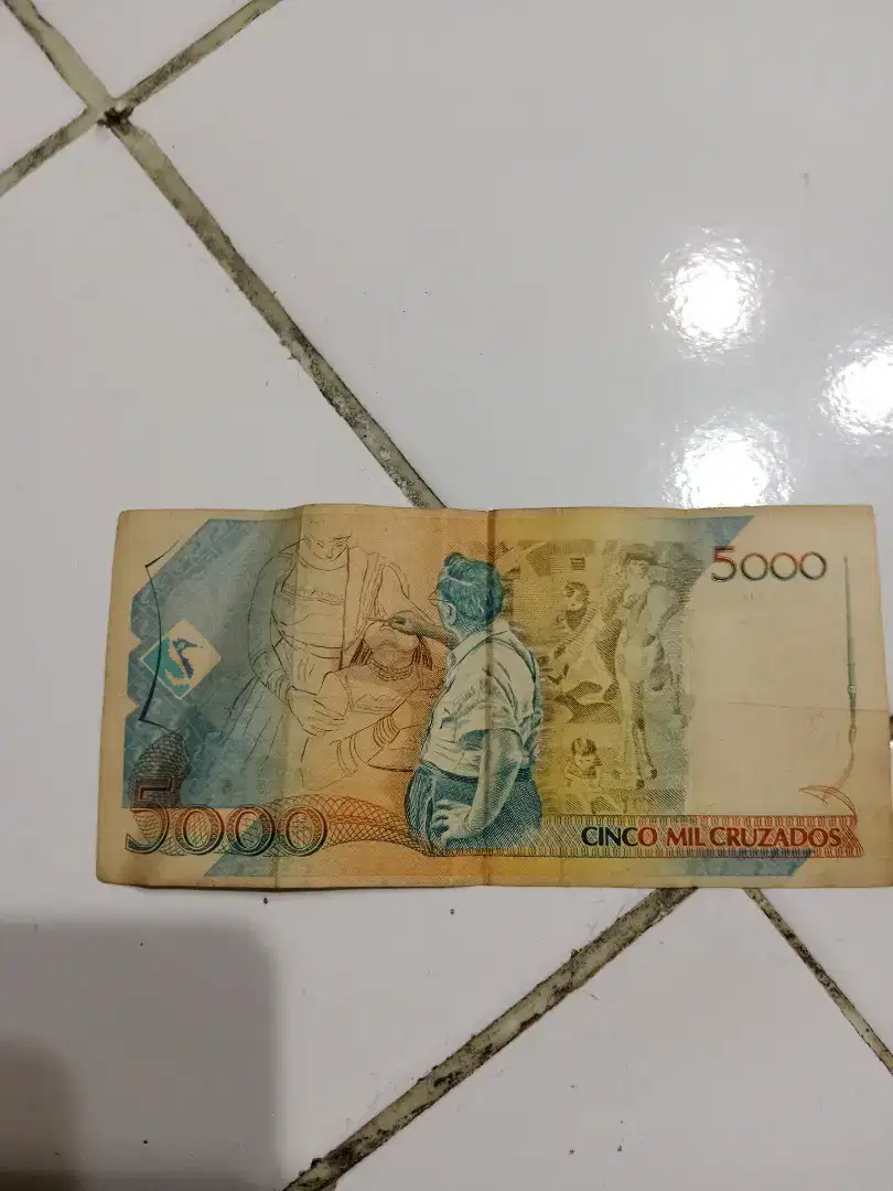 Uang kuno 5000 brazil