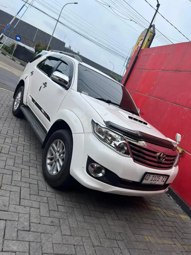 Fortuner G Diesel AT 2011