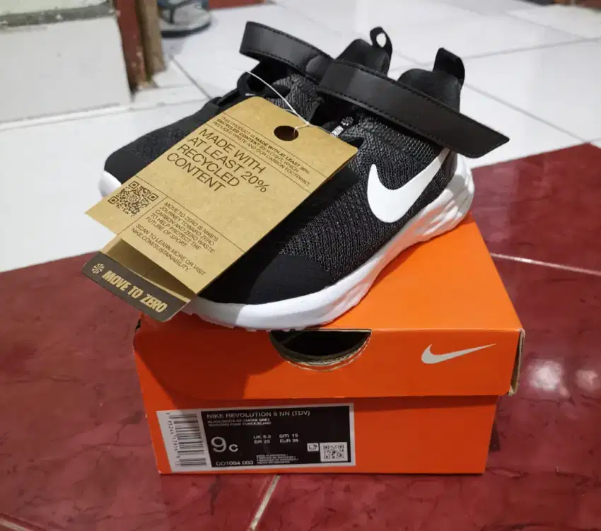 Sepatu Balita Nike Revolution 6 NN Black Kondisi Baru Original 100%