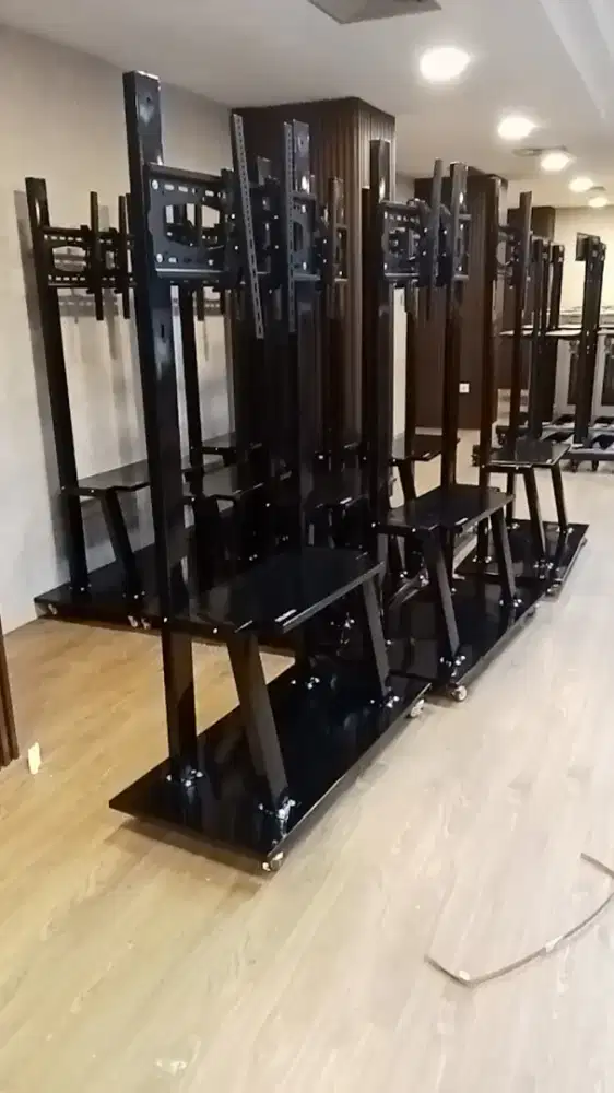 Bracket standing LED tv 85-100