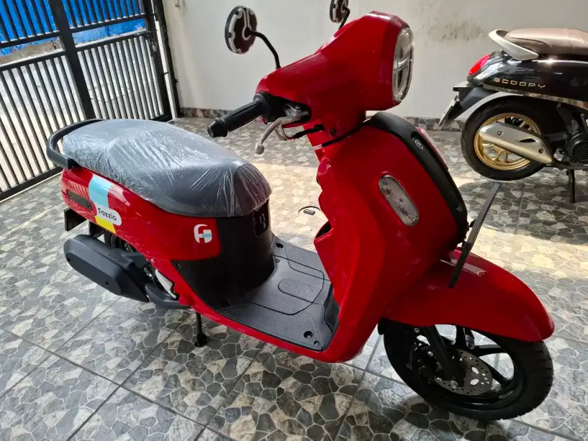 Yamaha fazzio 125 LED keyless 2024 bln 1 pajak panjang T Karawang lexi