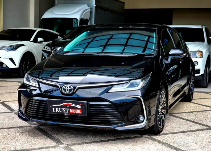 NEW MODEL!! TOYOTA COROLLA ALTIS V AUTOMATIC 2020 BLACK ON BLACK