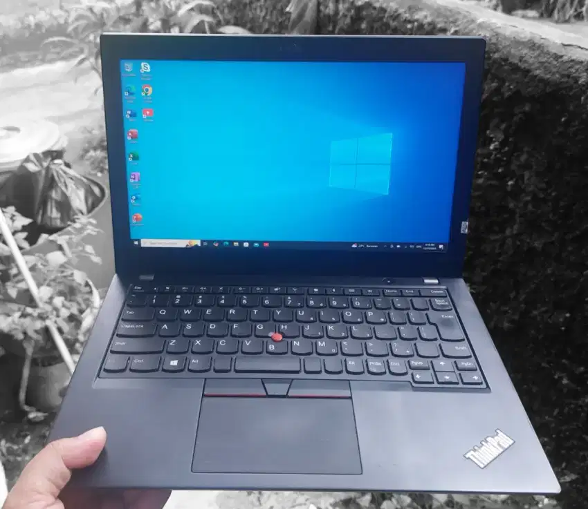 laptop lenovo core i5 gen8 touchscreen murah