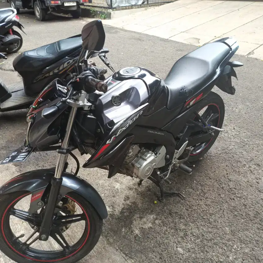 Jual vixion tahun 2015 lengkap. Pajak off plat sampai 2025