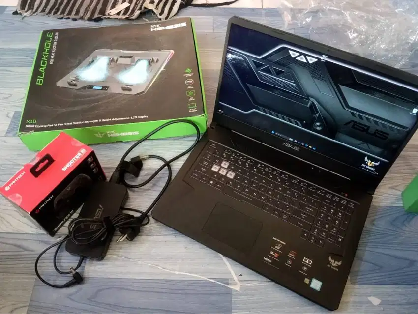 Asus TUF Gaming FX705GE
17Inch, Ram 24GB + Bonus Banyak