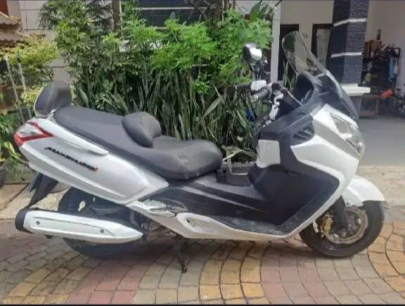Moge Sym Maxsym 400 Tahun 2015 400 CC  Plat B Jakarta Timur