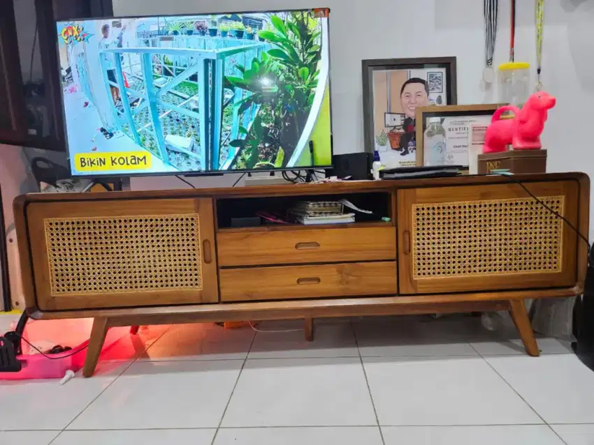 Meja buffet Rak tv kayu solid