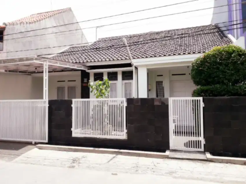 Dikontrakkan Rumah Daerah Cisaranten