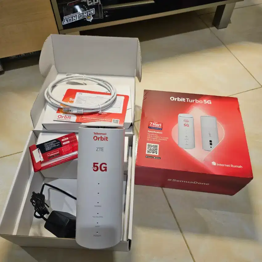 Modem router Orbit 5G ZTE MC801A lengkap