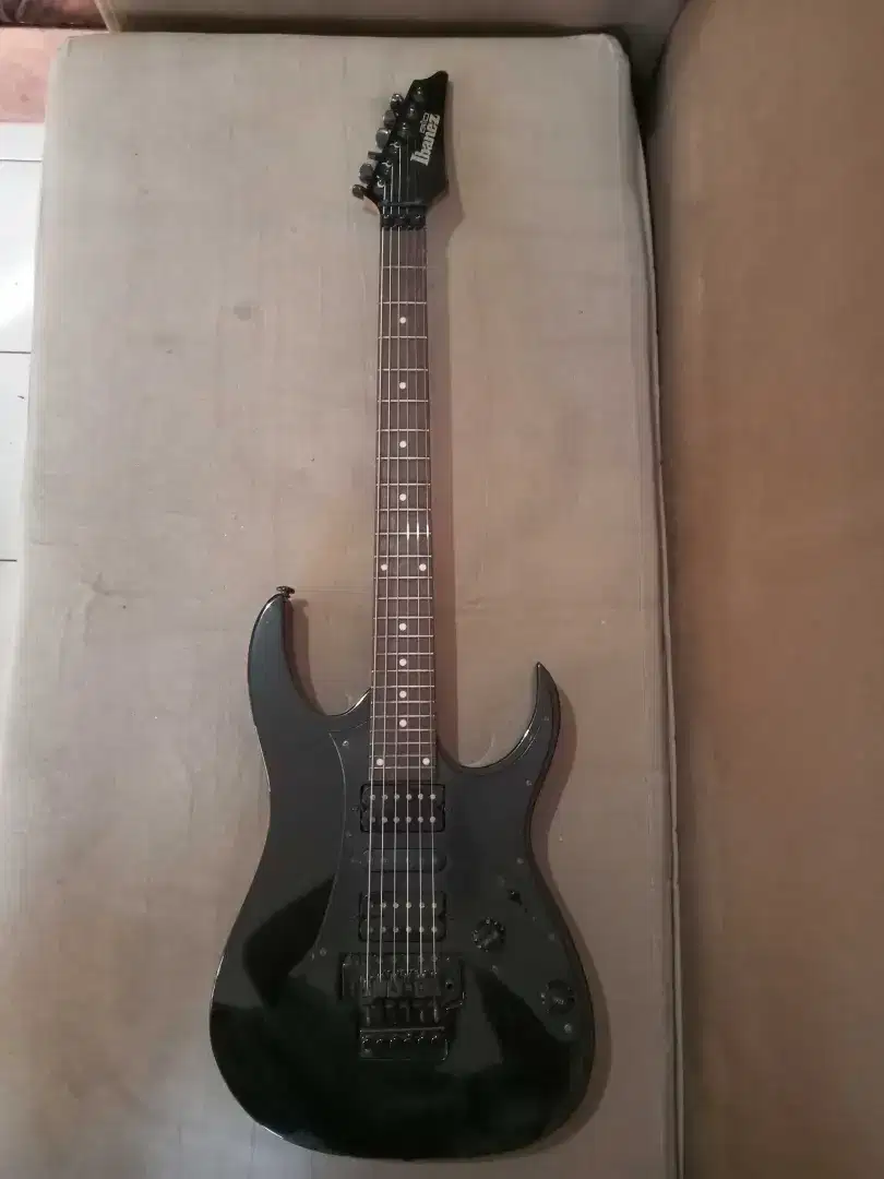 Gitar merk Ibanez gio grg250bk asli original mic