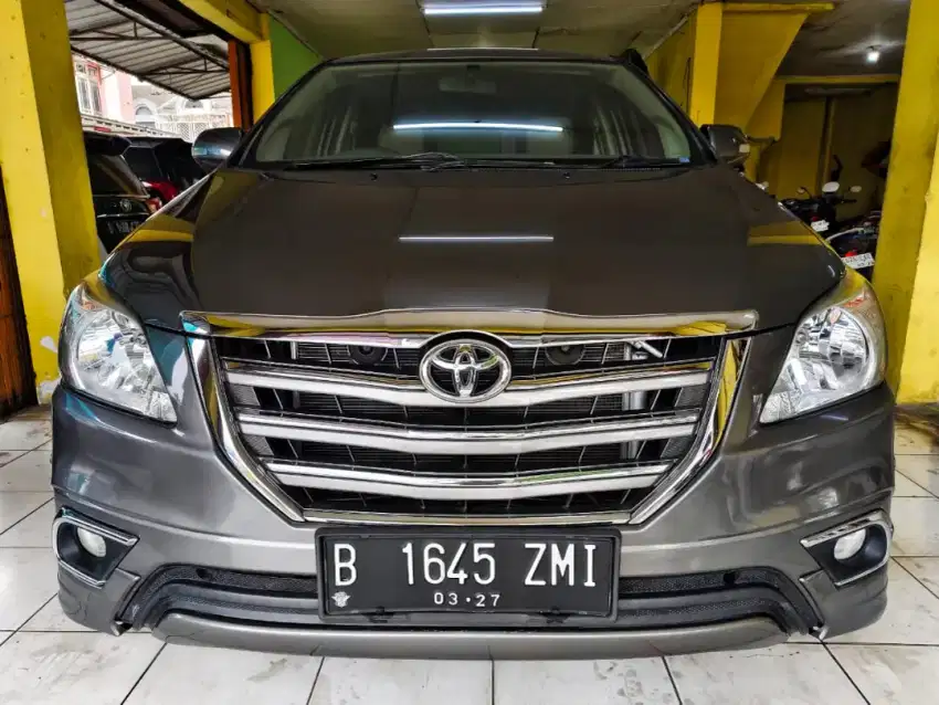 TOYOTA INNOVA V 2.0 LUXURY AT 2014 MATIC LIKE NEW GOOD CONDITION