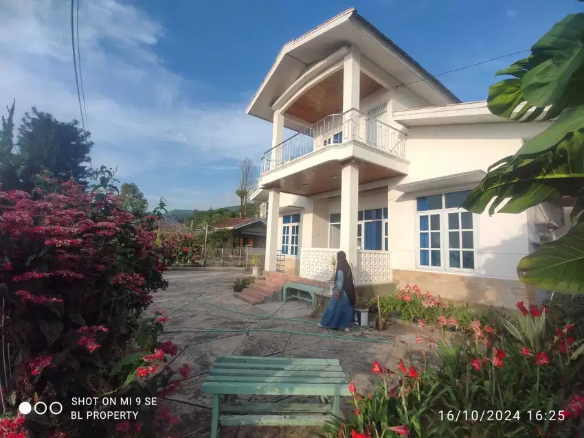 DIJUAL VILLA HOMESTAY VIEW ISTIMEWA DI AREA WISATA TAWANGMANGU