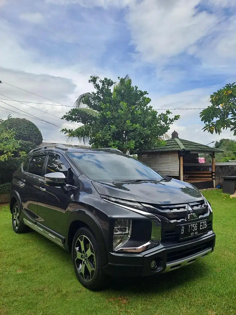 ( JUAL CASH) Mitsubishi Xpander Cross 2021 AT Matic Tangan Pertama