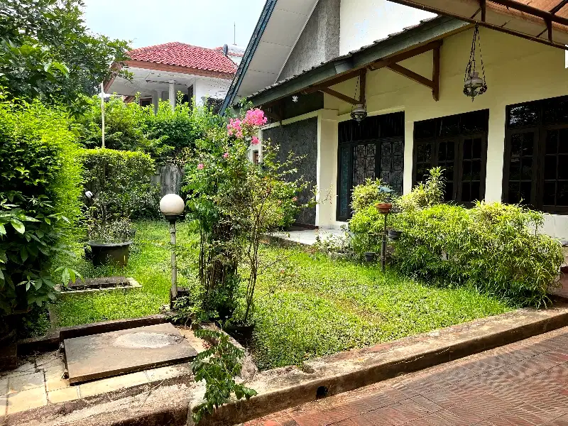 Rumah di Gilisampeng Kemanggisan Kebun Jeruk Jakarta Barat