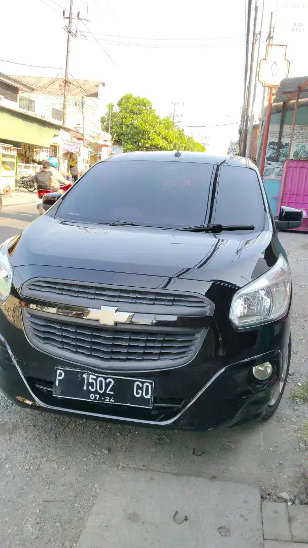 Dijual Murah Mobil Chevrolet Spin