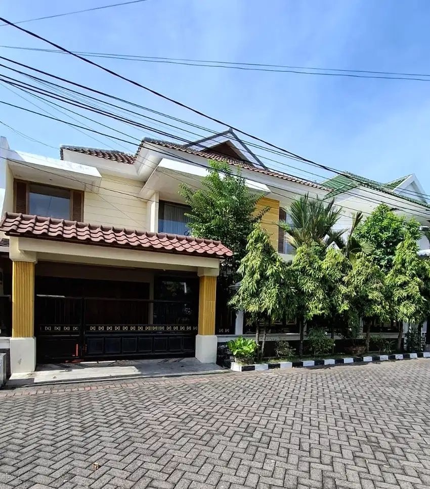 Rumah Mewah di Manyar Kertoadi dekat GM dan Kampus ITS Row jln 3 mobil