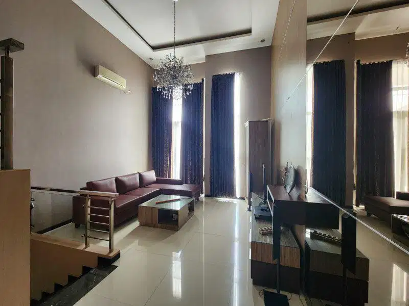 Rumah San Antonio Pakuwon City Surabaya LT 240m2 Terawat