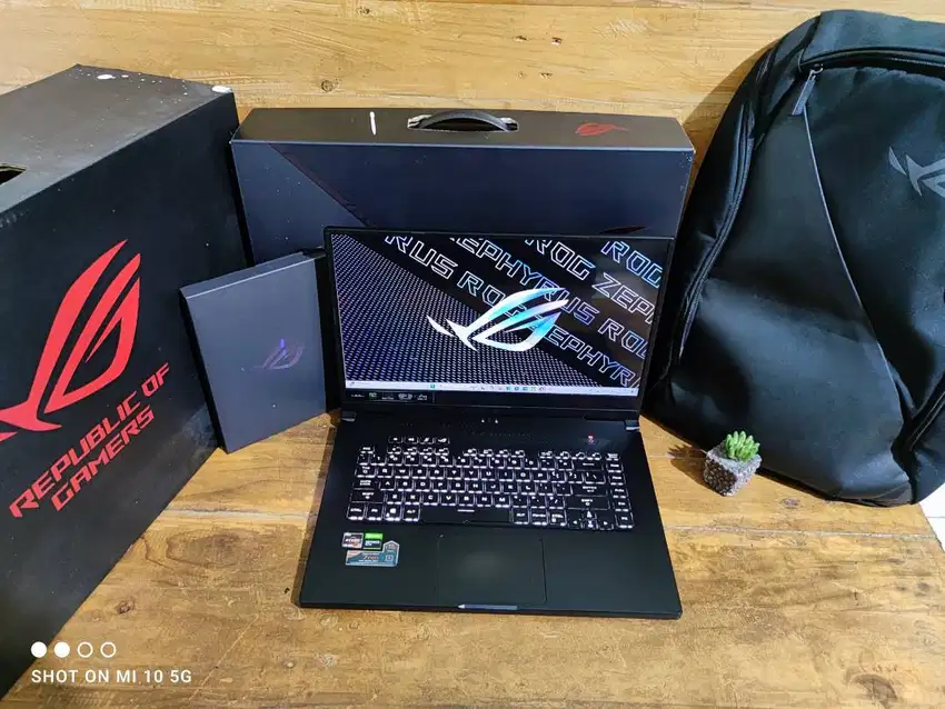 ASUS ROG Zephyrus G15 GA502IU AMD Ryzen 7-4800HS 16/512GB GTX 1660Ti