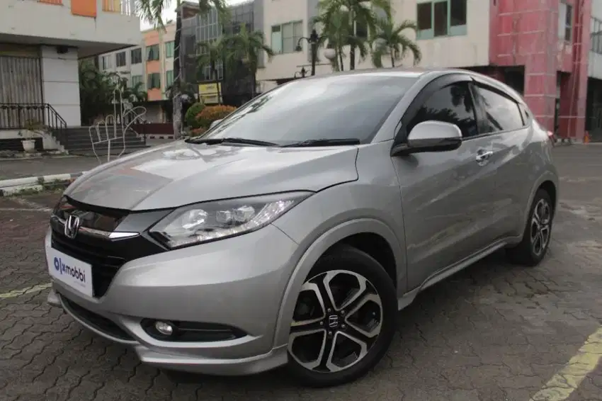 Pajak Panjang - Honda HRV 1.8 Prestige Bensin-AT 2016 Silver (TBT)