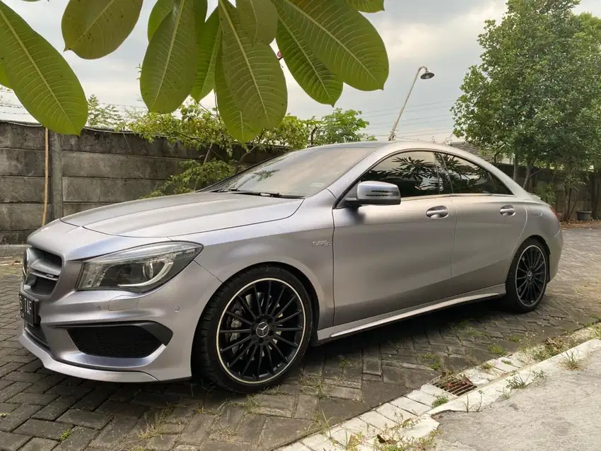 Bismillah Dijual Mercedes Benz CLA45 AMG Edisi Termurah di Indonesia