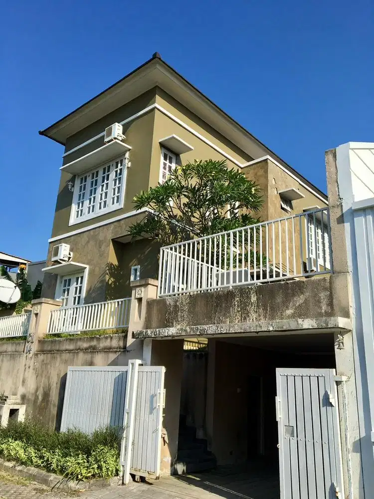 JIMBARAN VILLA 3 BR POOL FURNISHED