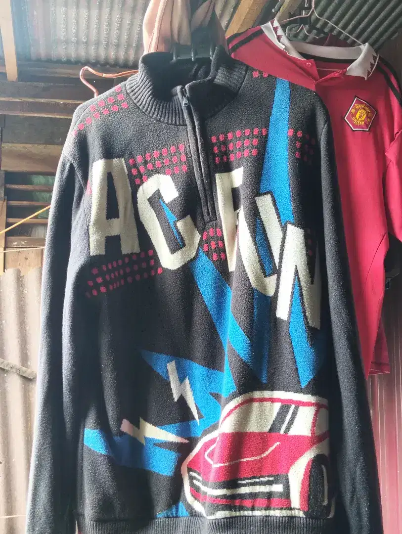 JAKET bekas masih bagus