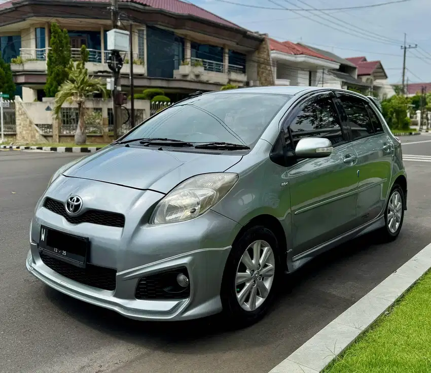 Toyota yaris S TRD 2012