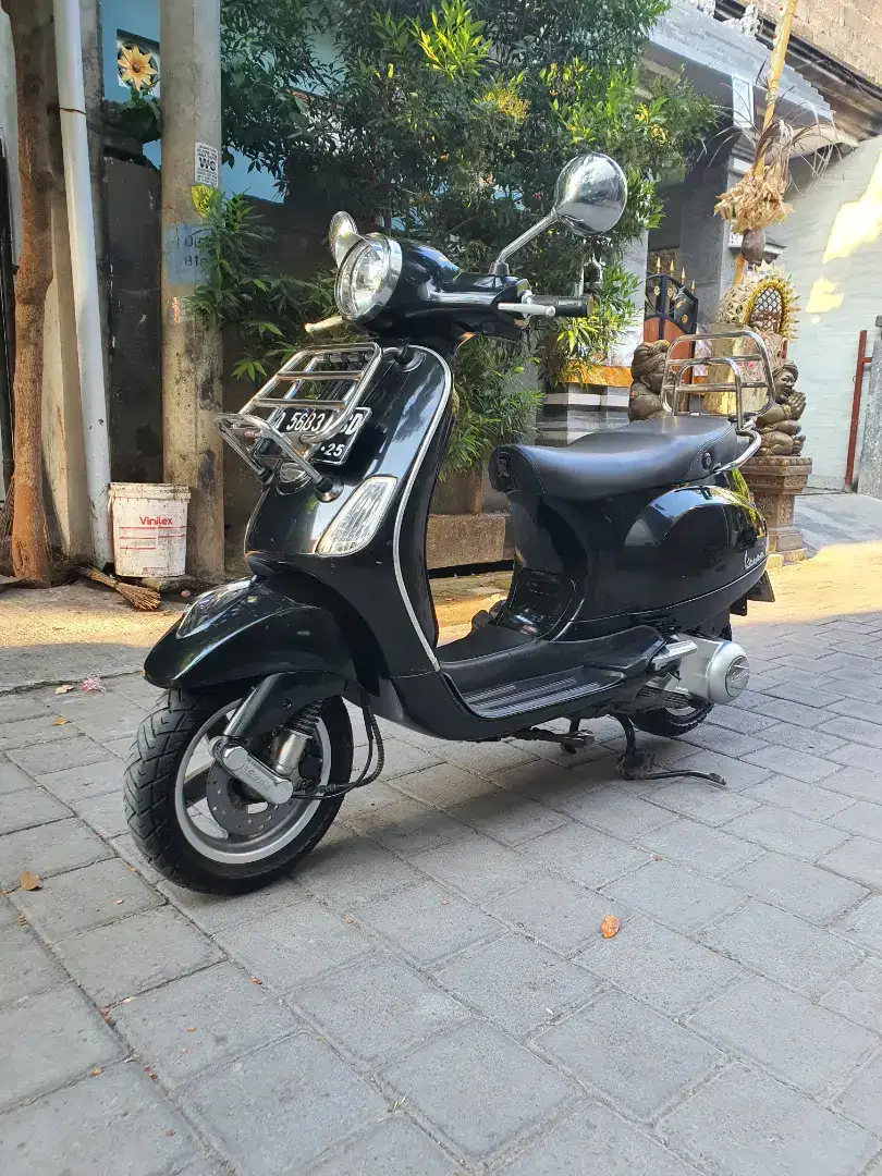 Vespa LX 150ie (Plat D Bandung Jawa Barat)