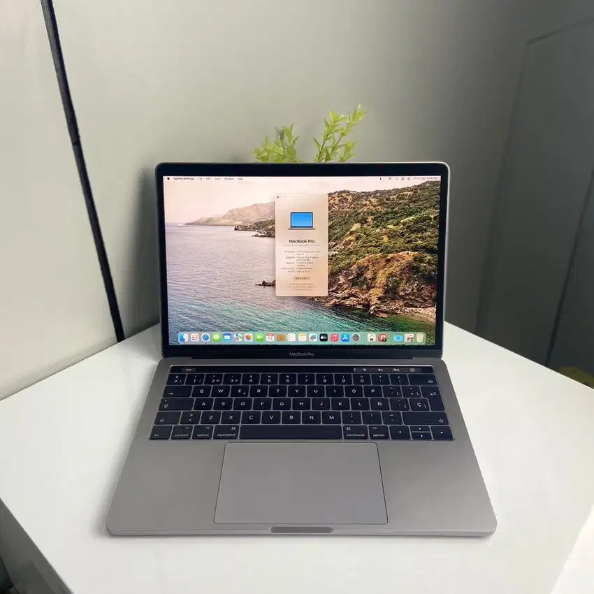 Macbook pro 2017 TB 16/512 GB