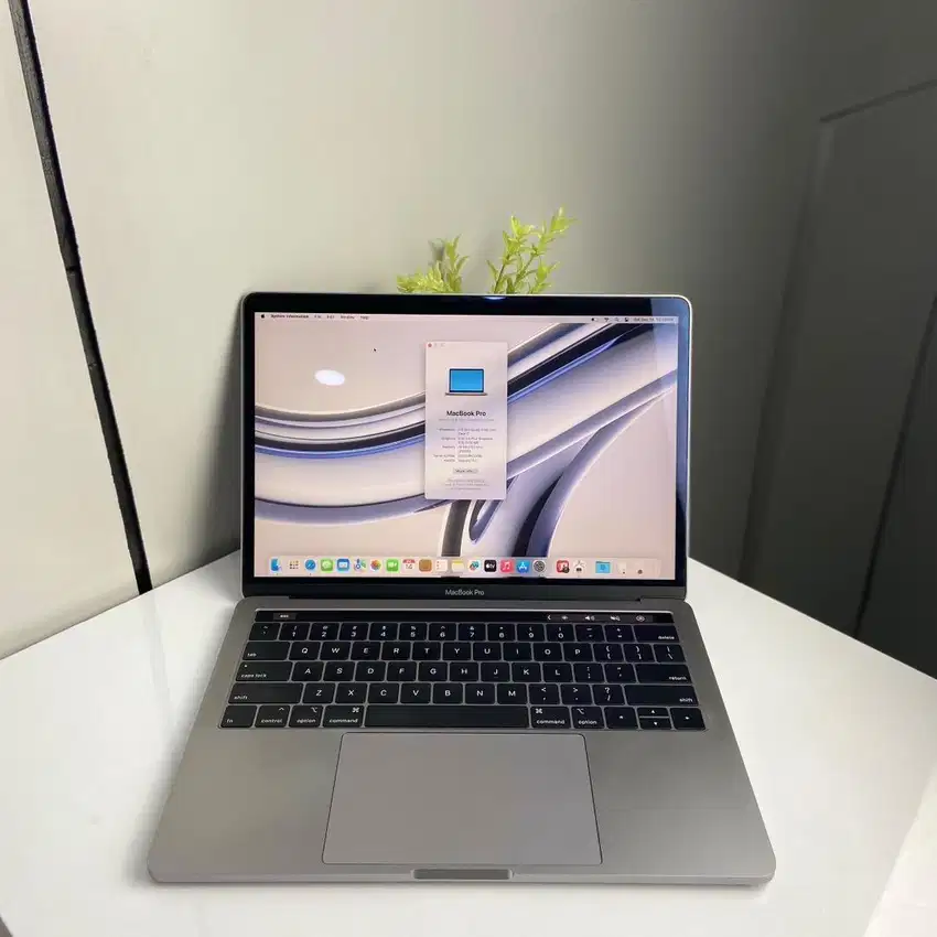 Macbook pro 2019 i7 16/512 GB