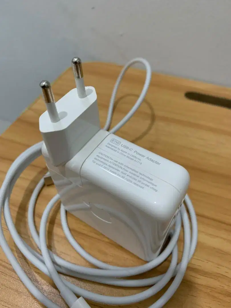 Apple 61W usb c macbook charger set