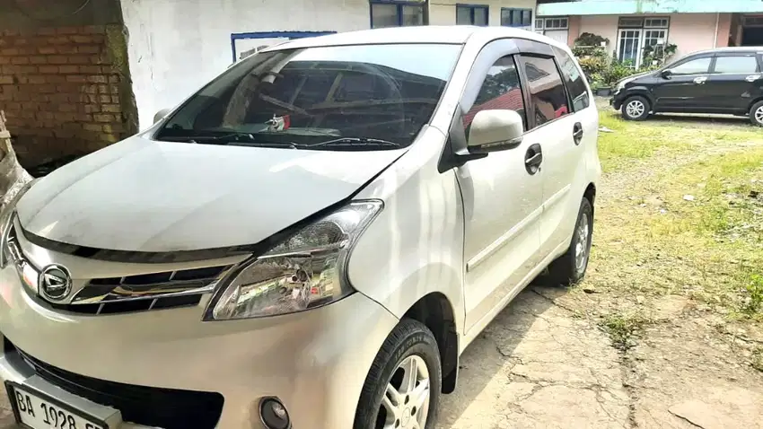 Dijual Mobil Xenia