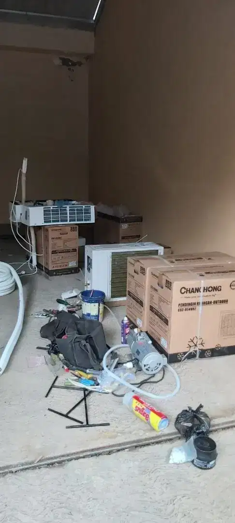 Bongkar pasang AC perbaikan AC service AC tambah freon AC vacum ac