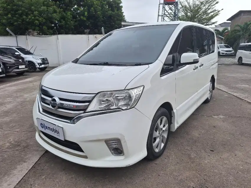 DP Rendah - Nissan Serena 2.0 Highway Star Bensin-AT 2015 Putih (WYA)