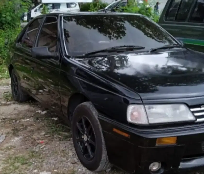 Dijual Mobil Sedan Peugeot 405 th 1990