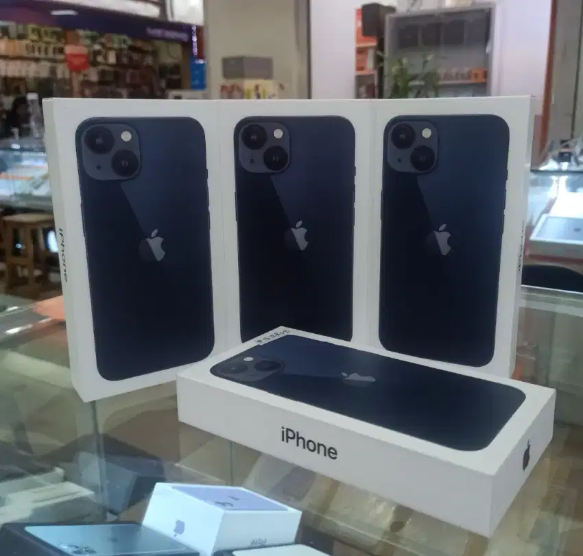 IPhone 13 128GB Midnight Garansi iBox New