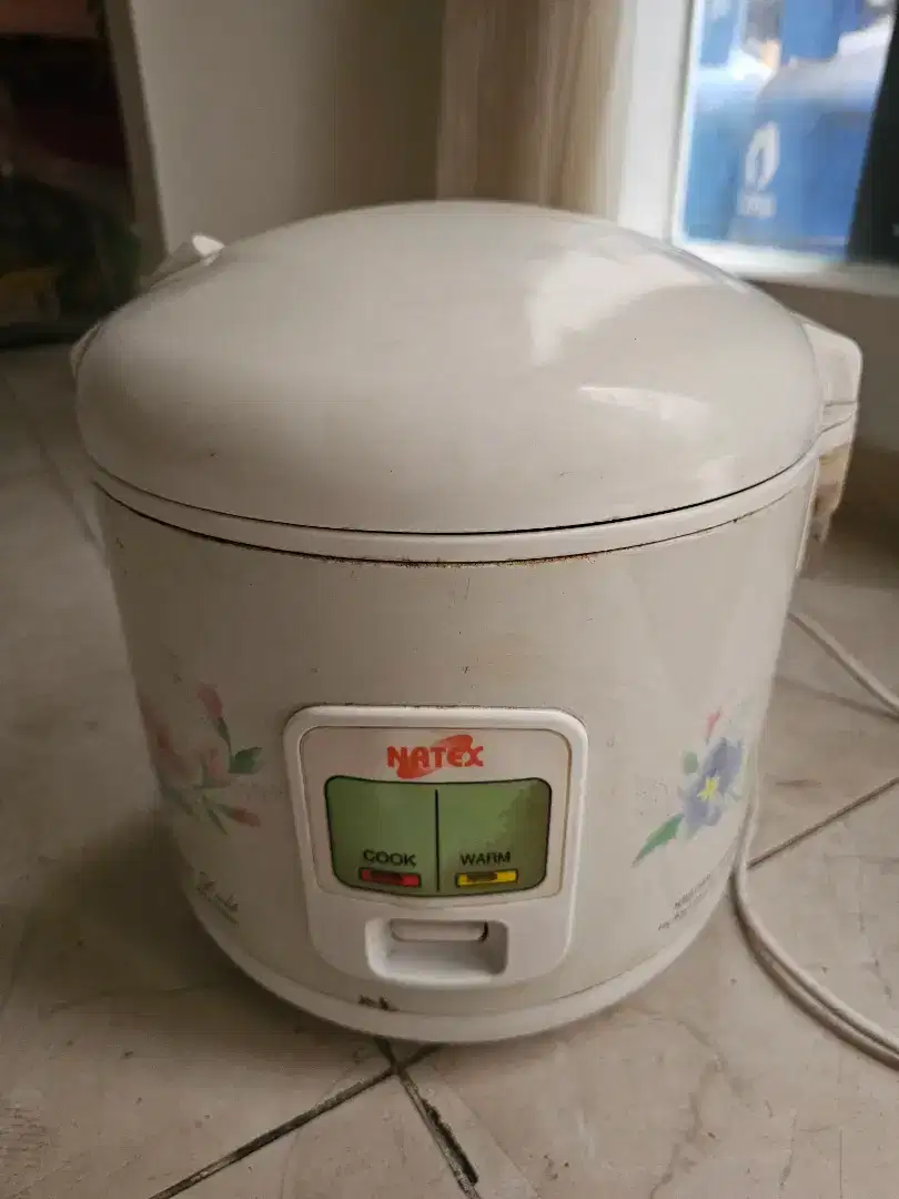 Rice cooker 1.8lt