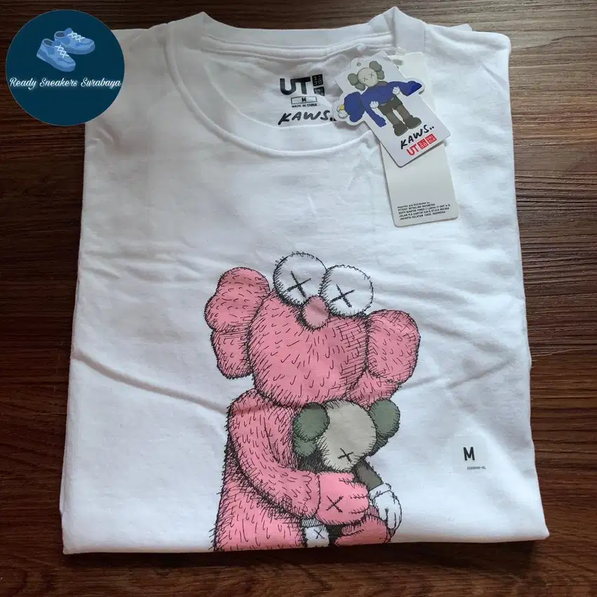 Kaos Uniqlo x Kaws Pink BFF White