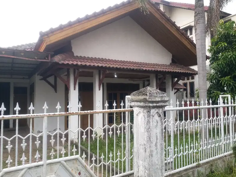 sewa rumah geuche komplek full furnitur