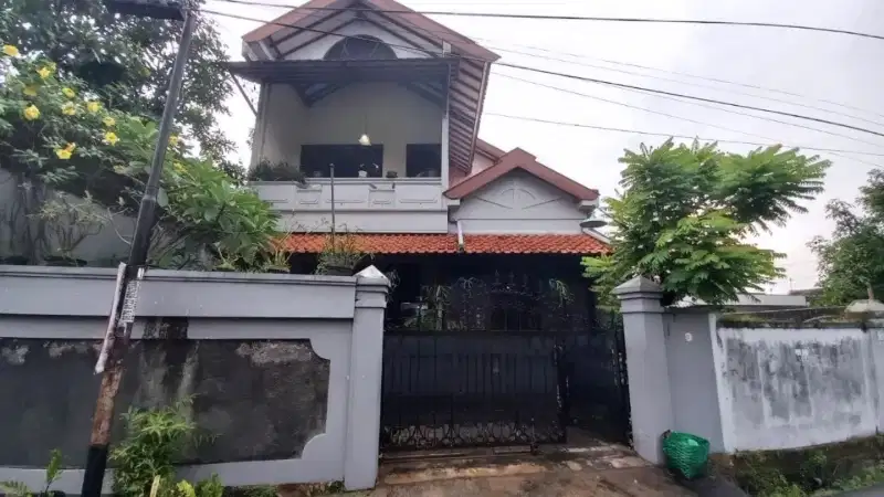 rumah murah luas tengah kota Serengan solo