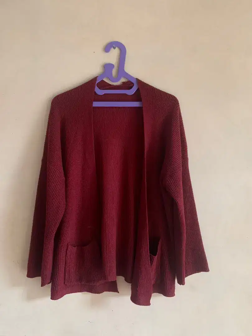 Baju Cardigan Wanita Merah Maroon