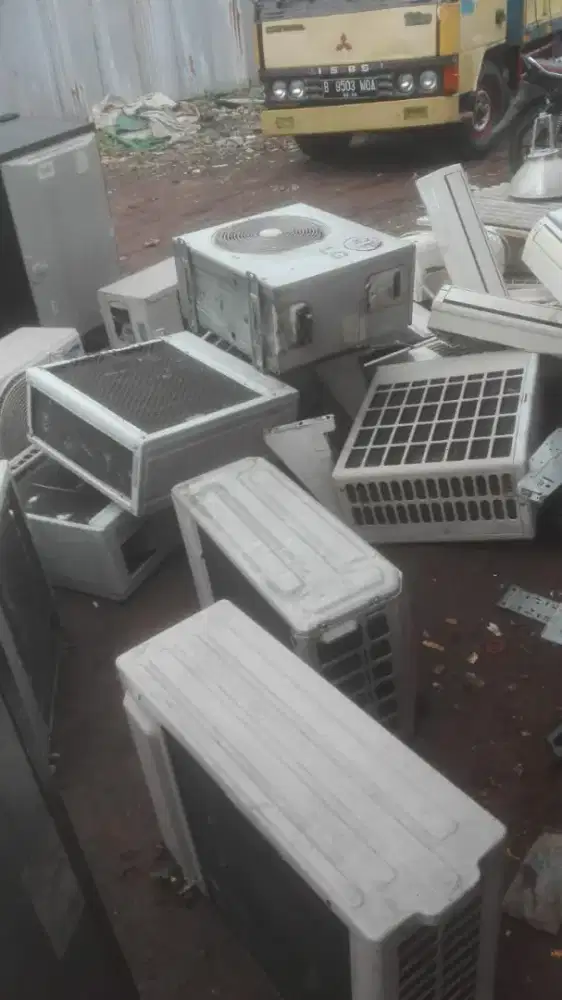 Jual dan beli barang bekas bongkaran gudang dll