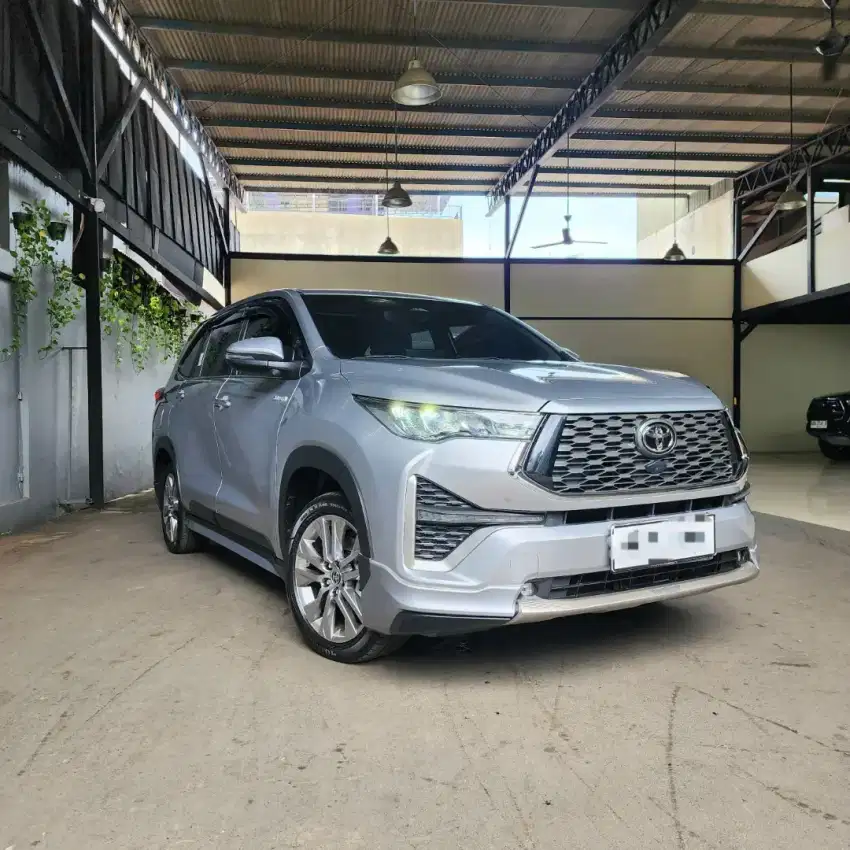 TOYOTA INNOVA ZENIX Q HYBRID HV MODELISTA 2023