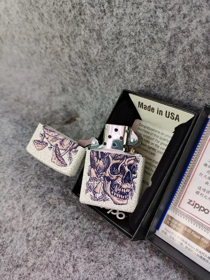 Korek Api Zippo Original Skullshroom Design