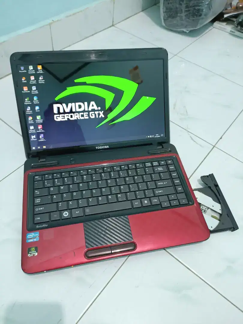 Laptop Toshiba core i5 render gaming ram 8gb SSD